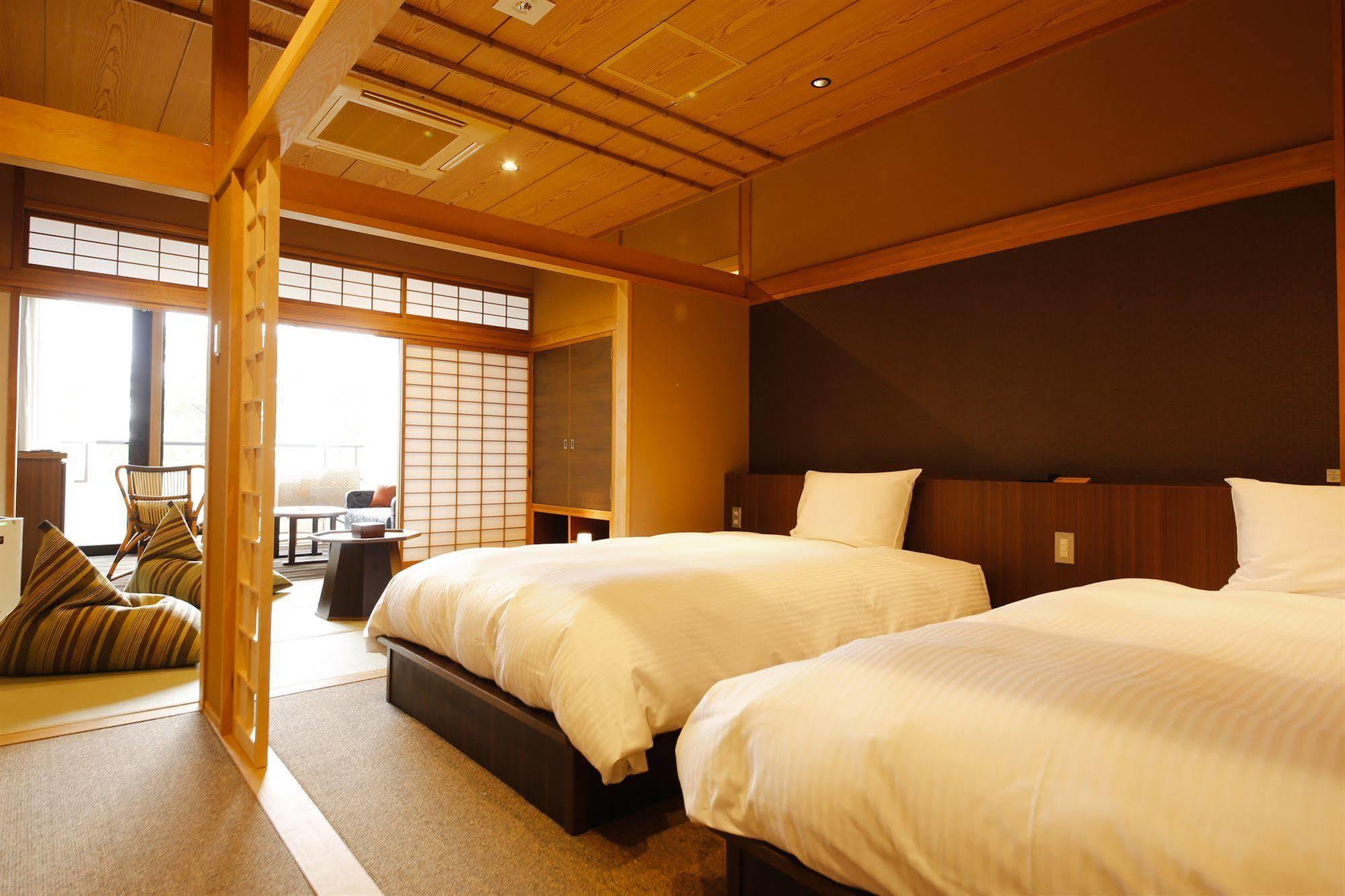 Awaji Hamarikyu Hotel Minamiawaji Exterior photo