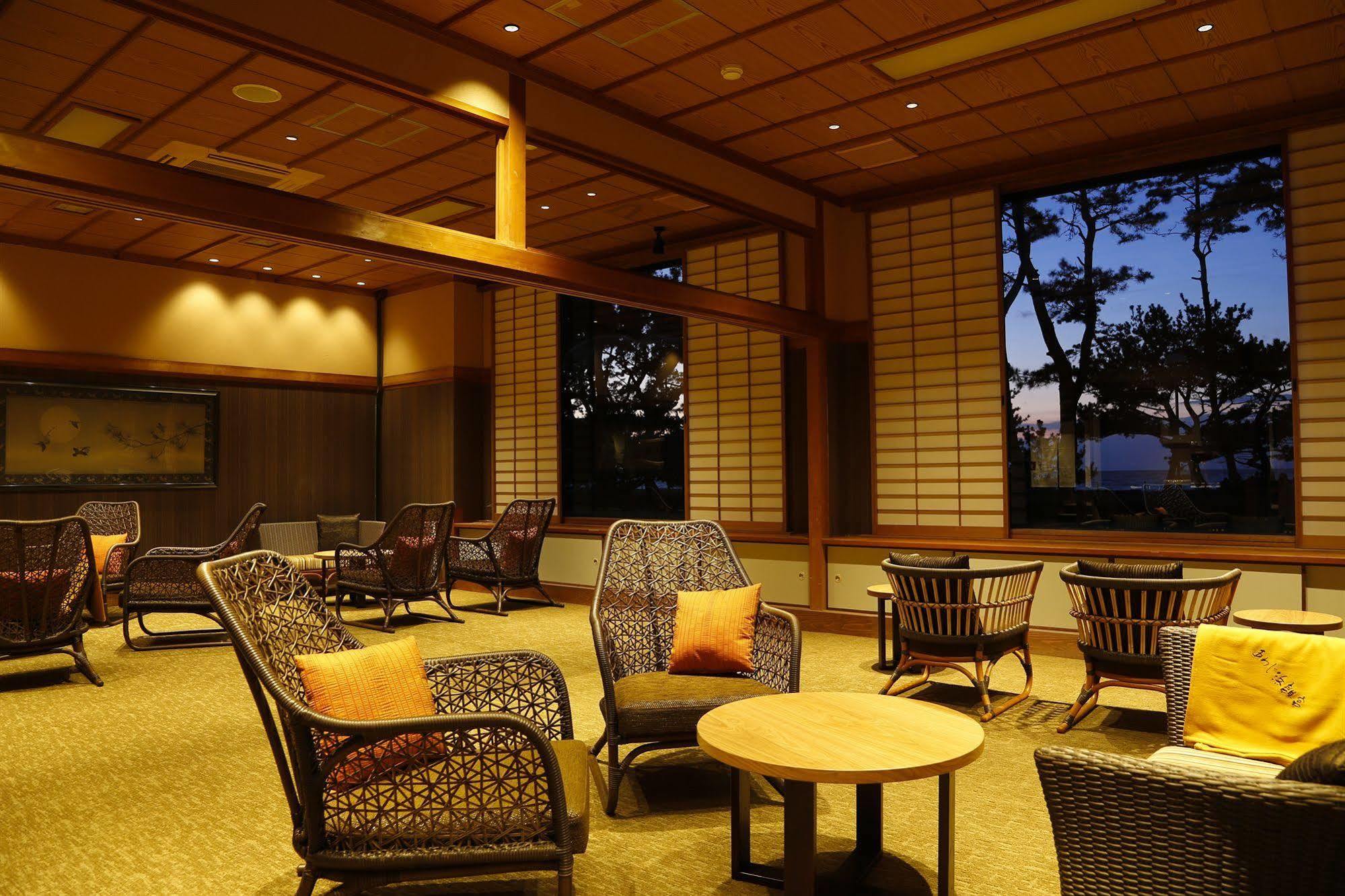 Awaji Hamarikyu Hotel Minamiawaji Exterior photo