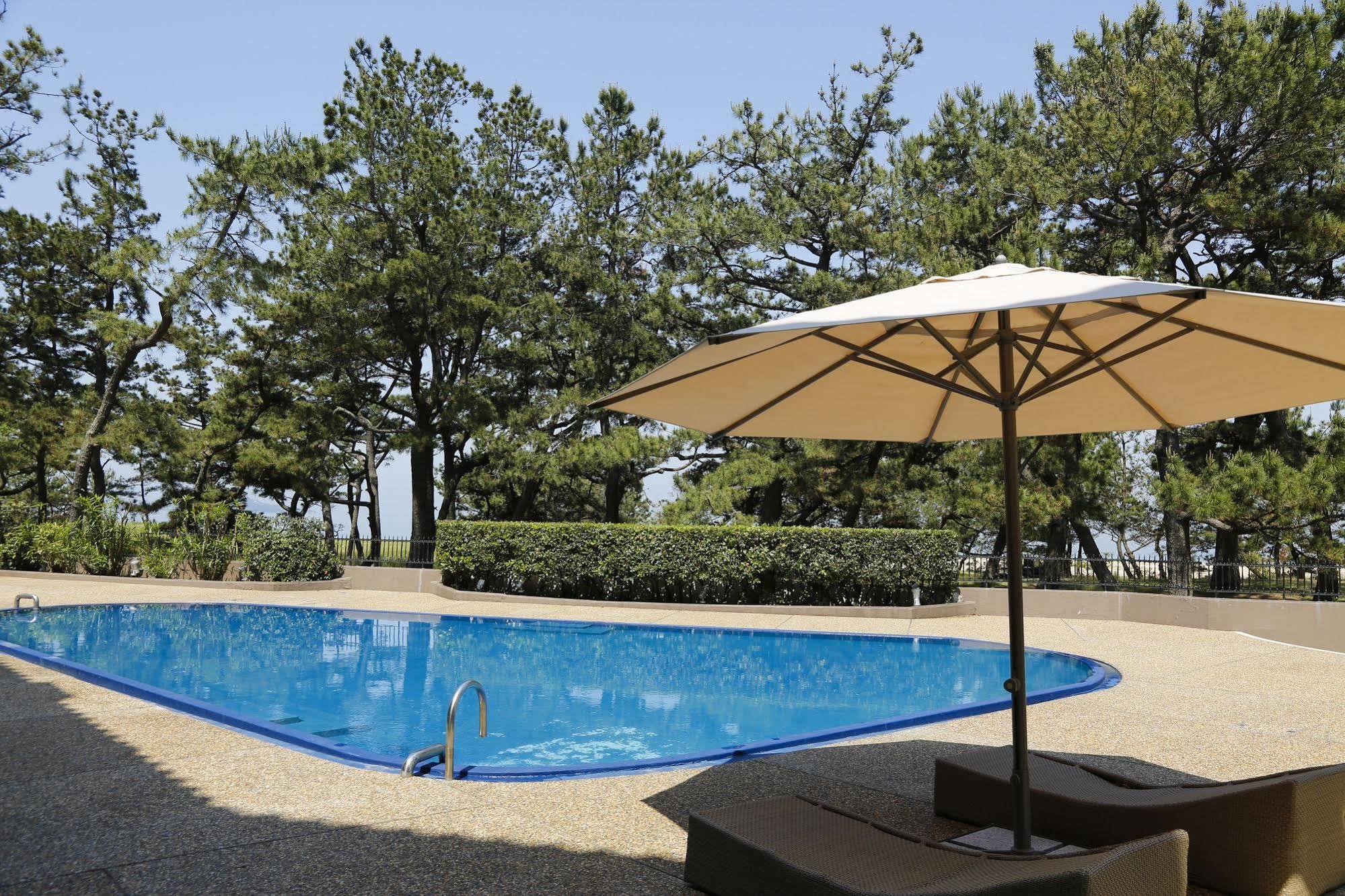 Awaji Hamarikyu Hotel Minamiawaji Exterior photo